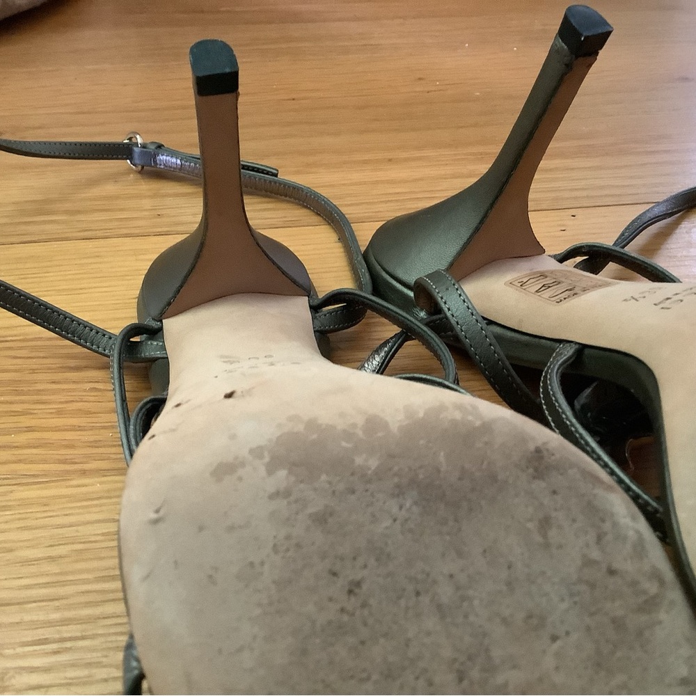 Gucci Strappy Leather Heels - Picture 7 of 12